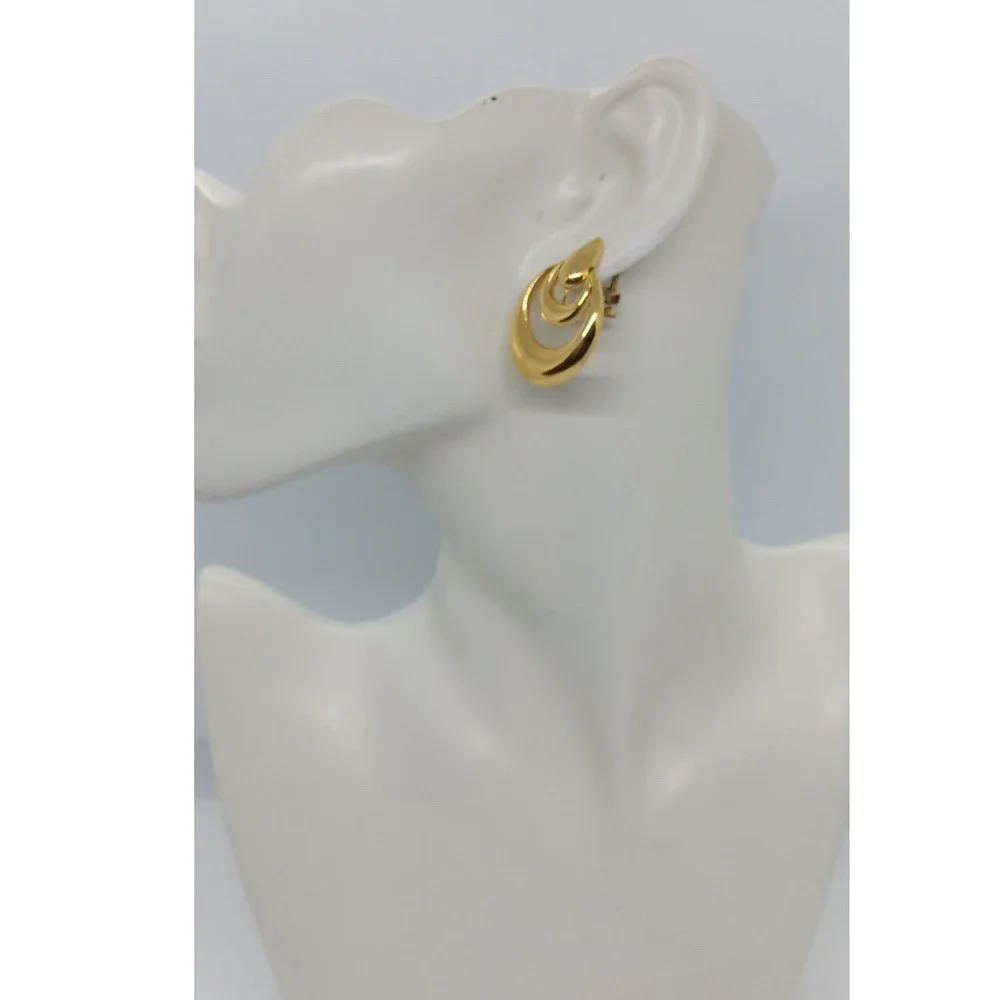 Napier Womens Gold Tone Oval Hoop Ear Screws Clip On Earrings Vintage Multi Tier